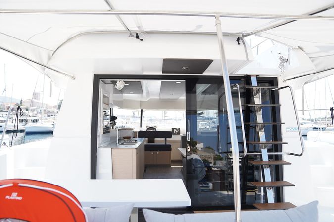 Fountaine Pajot MY 37 | Kalea