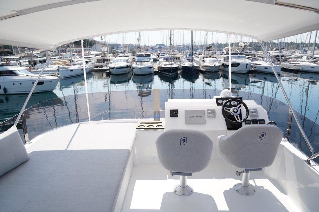 Fountaine Pajot MY 37 | Kalea