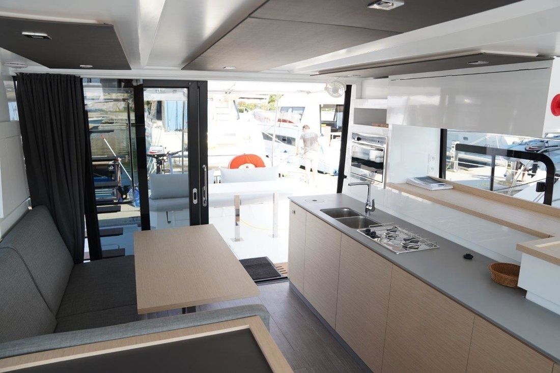 Fountaine Pajot MY 37 | Kalea