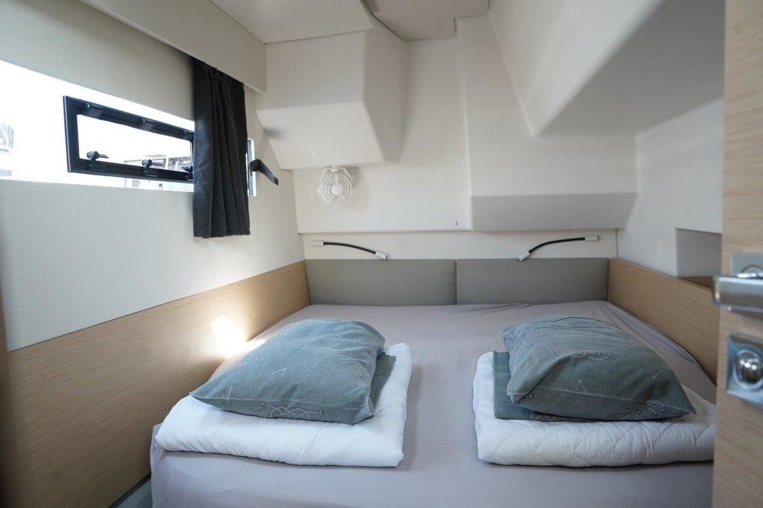 Fountaine Pajot MY 37 | Kalea