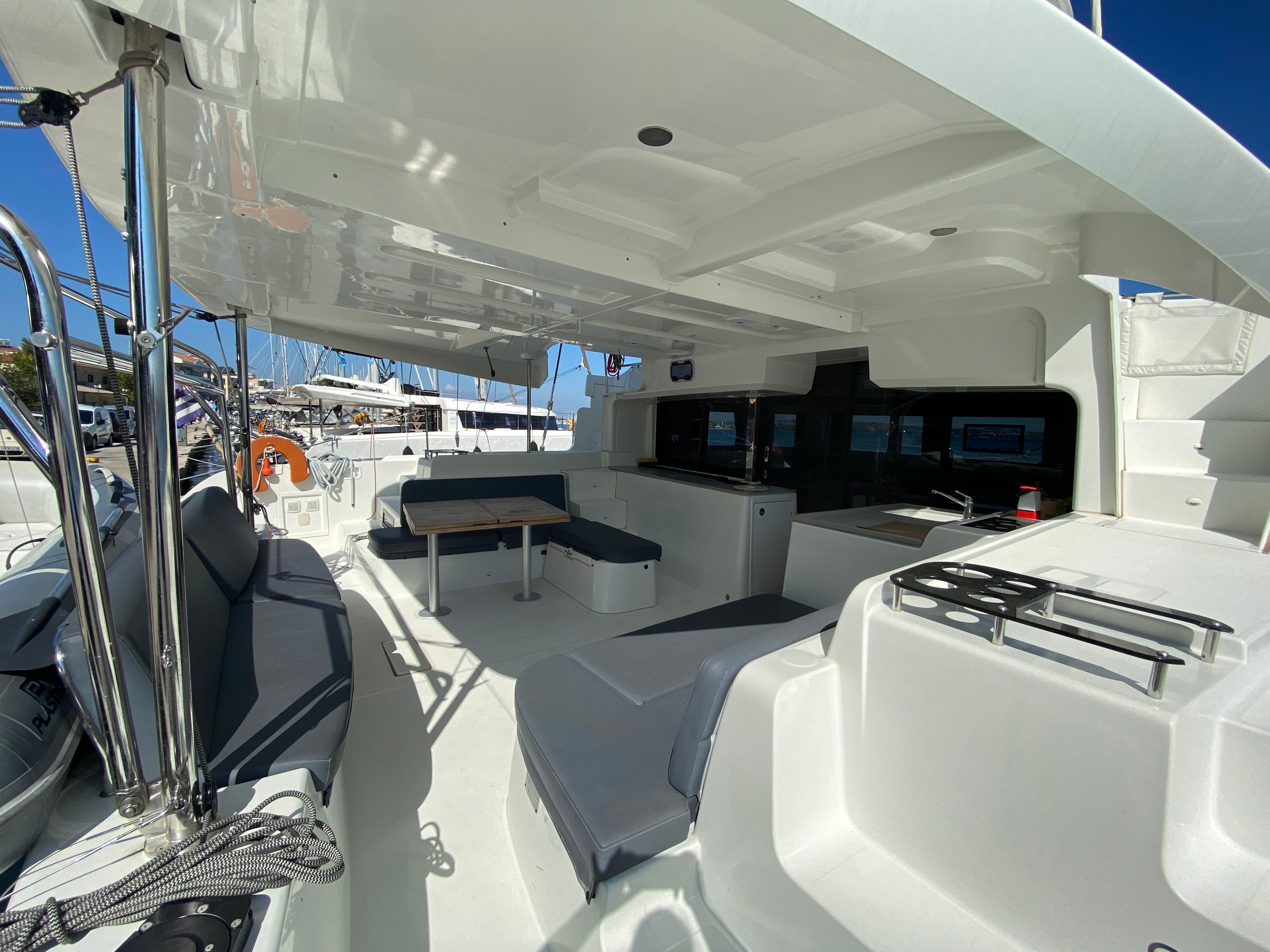 Lagoon 46 | Sundowner