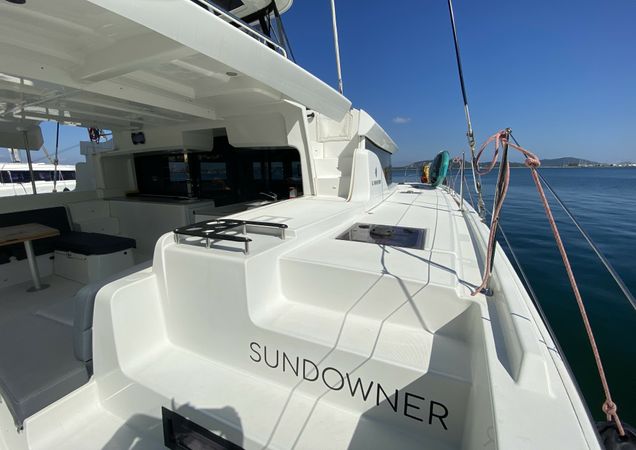 Lagoon 46 | Sundowner