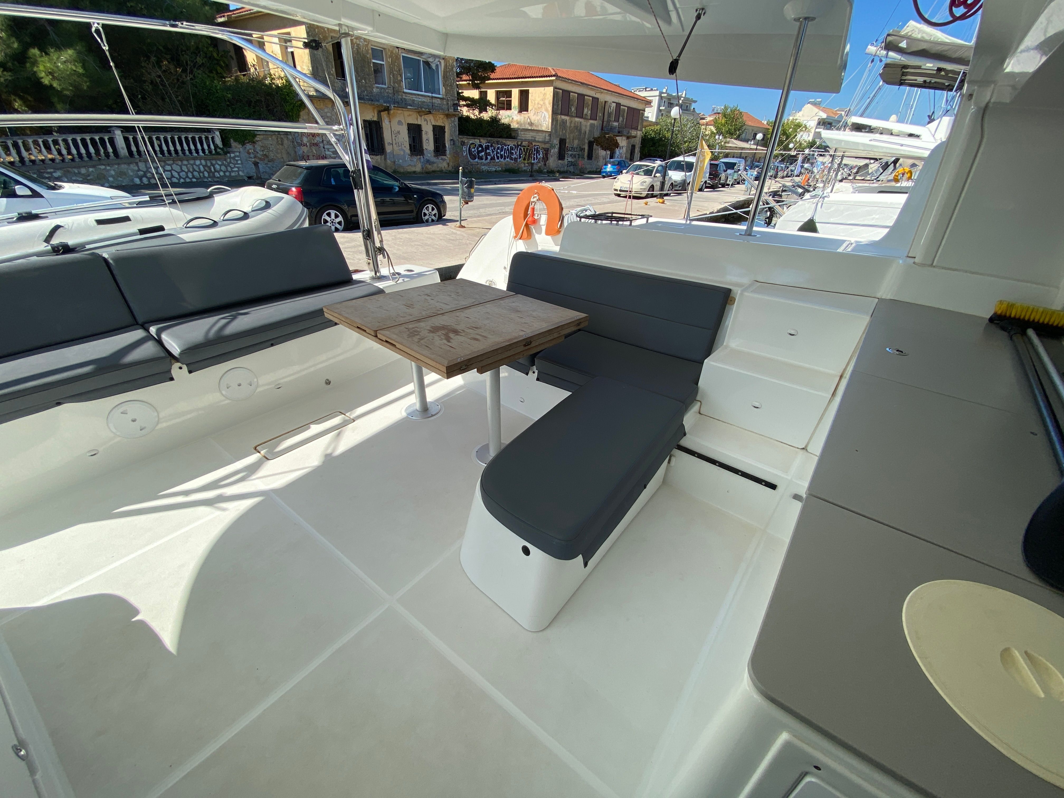 Lagoon 46 | Sundowner