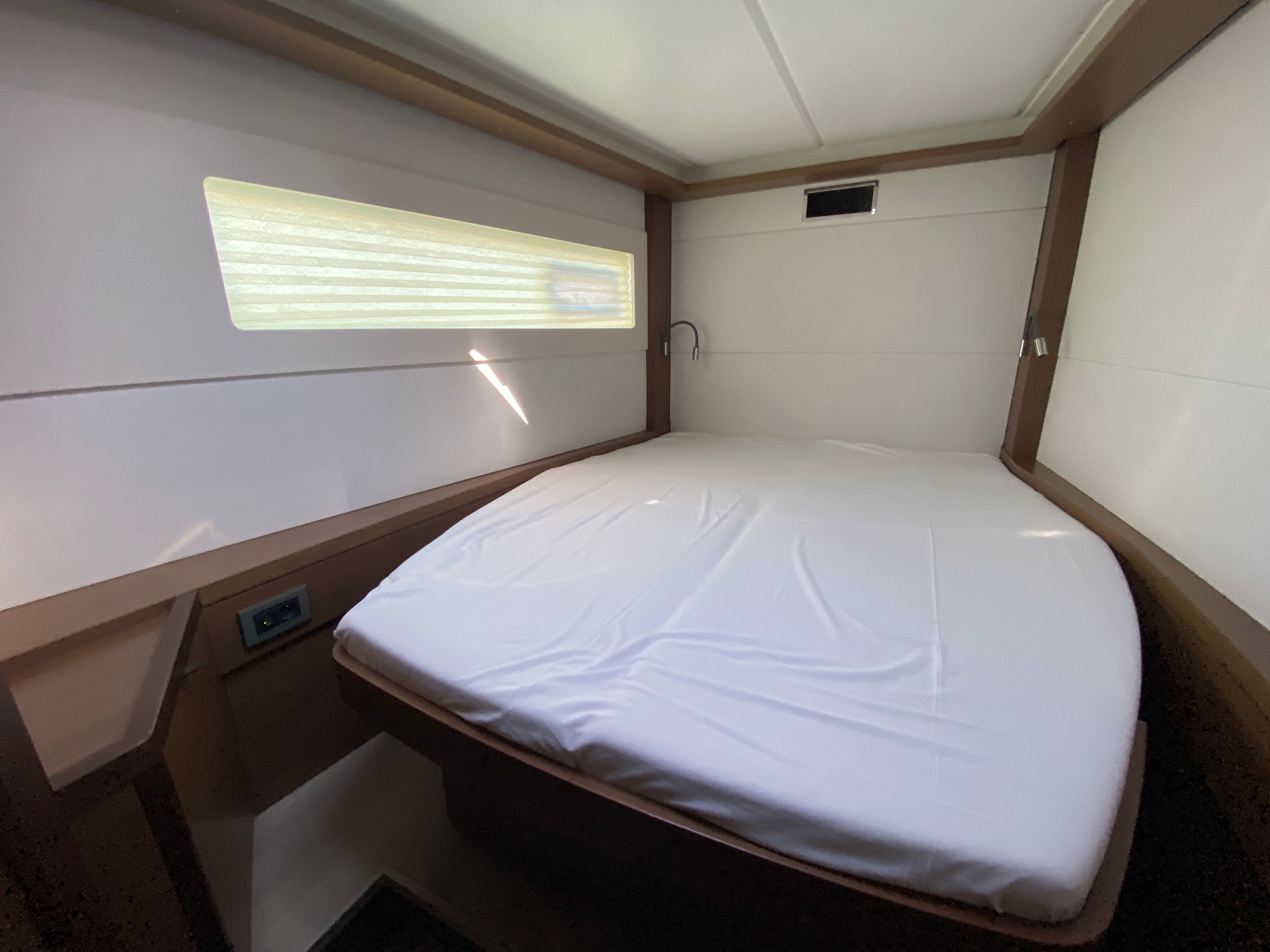 Lagoon 46 | Sundowner