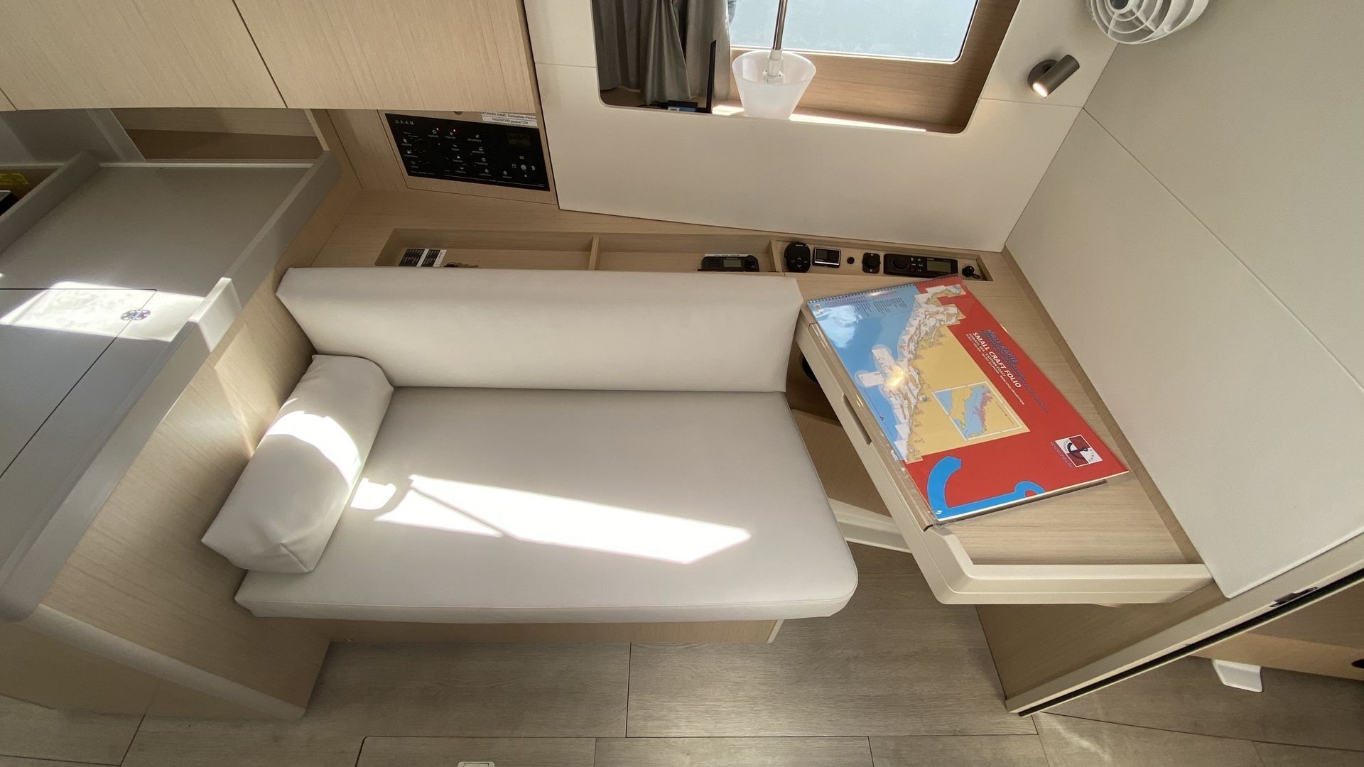 Beneteau Oceanis 41.1 | Pauline