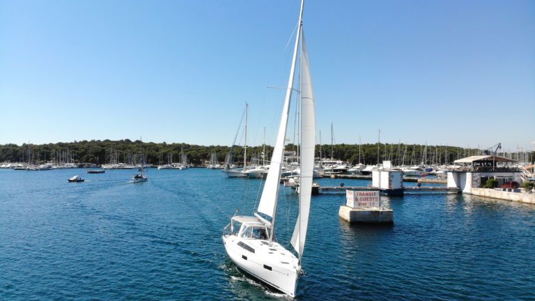 Beneteau Oceanis 41.1 | All Winds