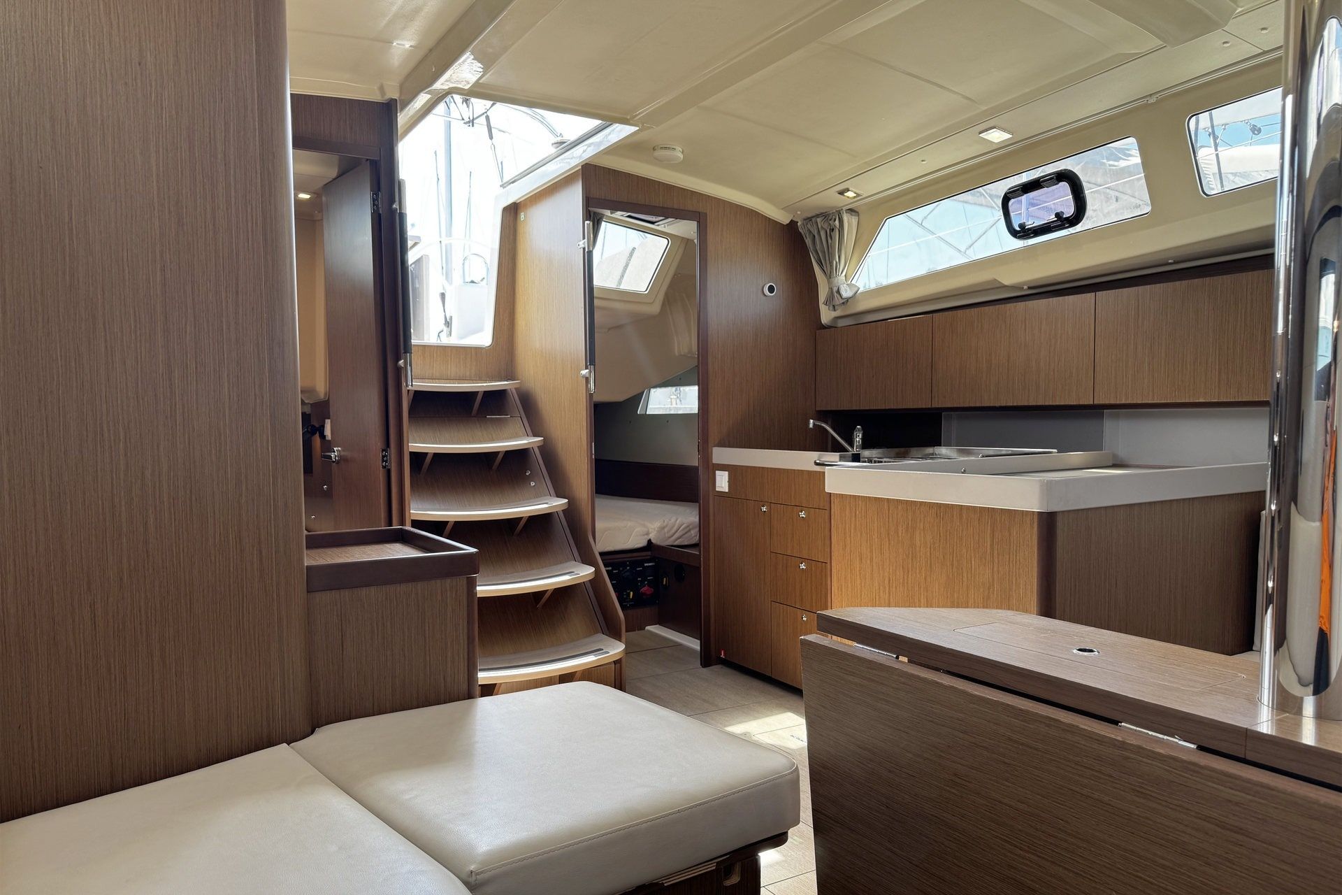 Beneteau Oceanis 41.1 | All Winds