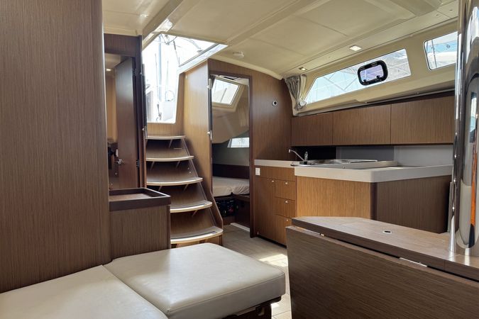 Beneteau Oceanis 41.1 | All Winds