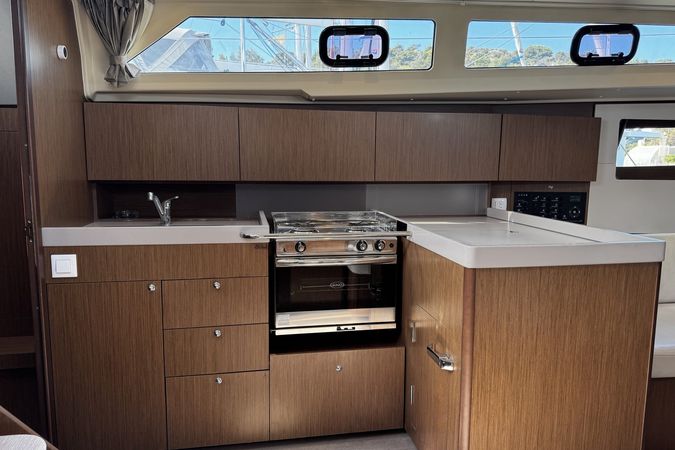 Beneteau Oceanis 41.1 | All Winds