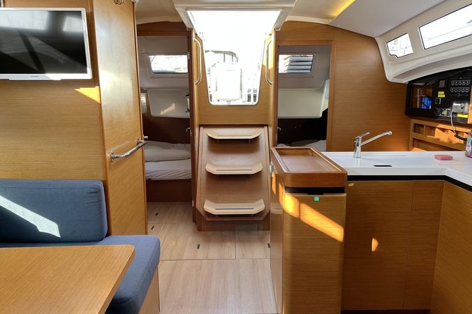 Jeanneau Sun Odyssey 410 | Lara