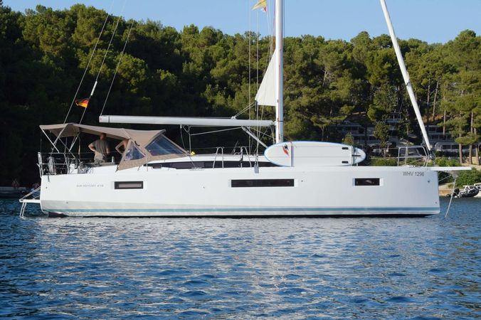 Jeanneau Sun Odyssey 410 | Lara