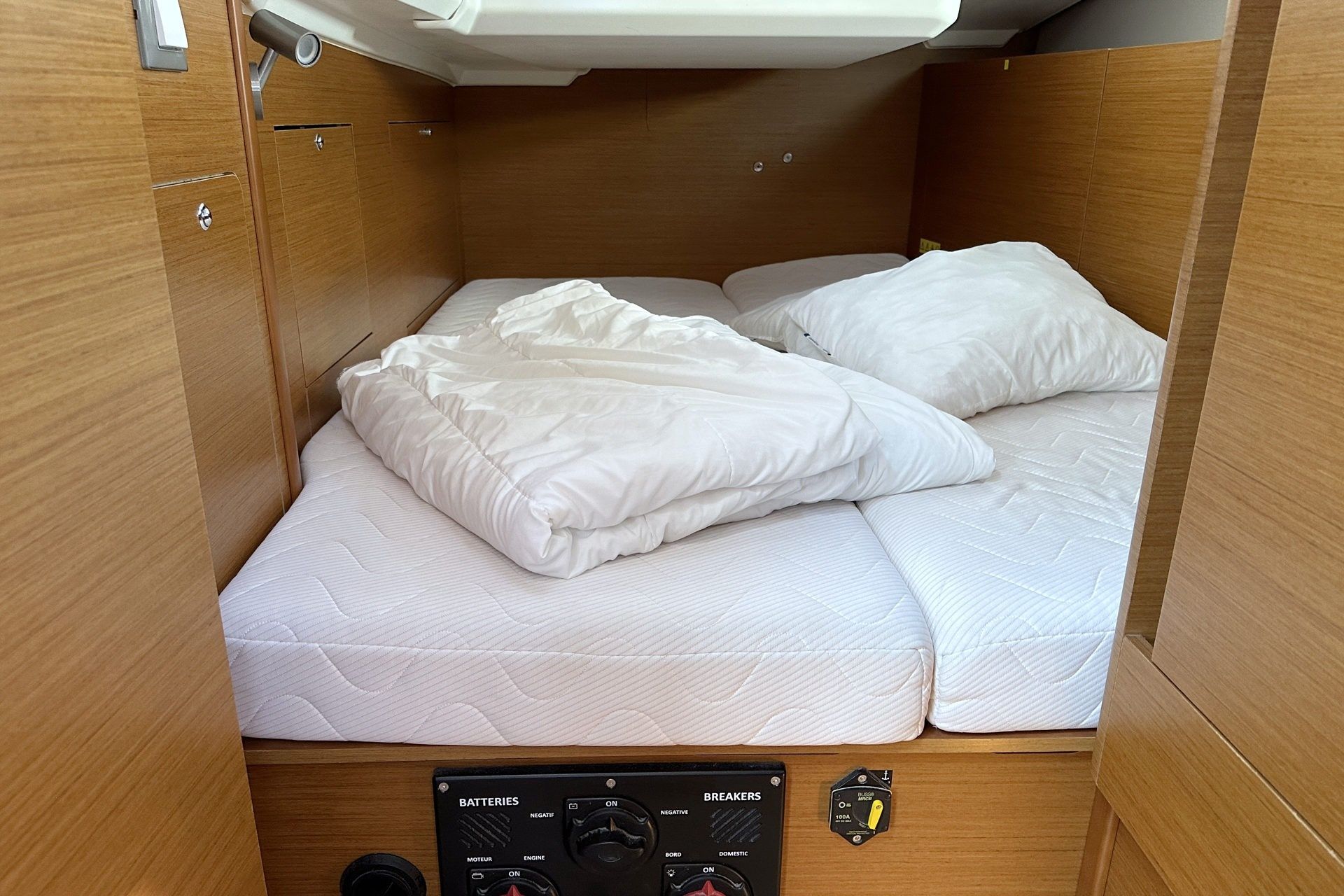 Jeanneau Sun Odyssey 410 | Lara