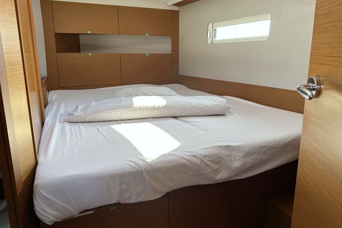 Jeanneau Sun Odyssey 410 | Lara
