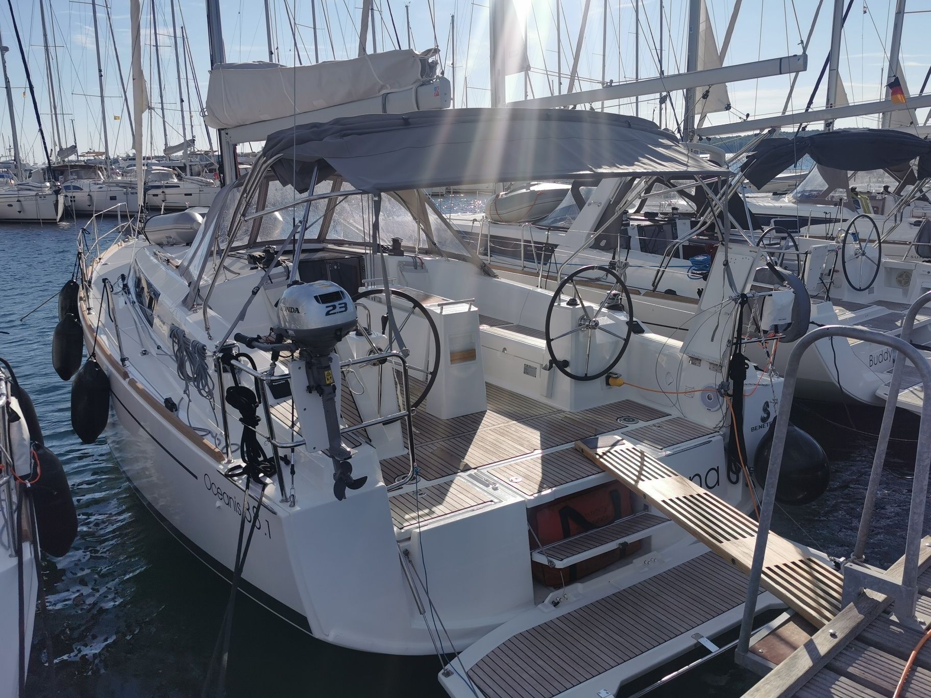 Beneteau Oceanis 38.1 | Tena