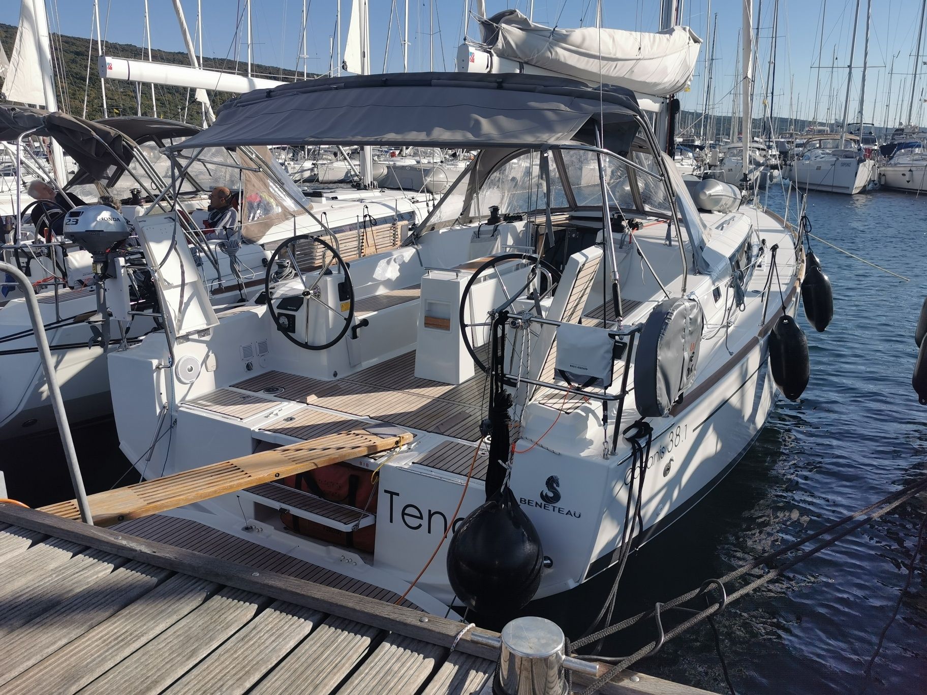 Beneteau Oceanis 38.1 | Tena