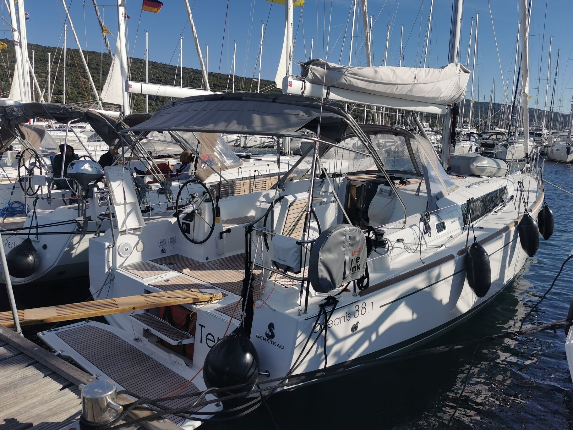 Beneteau Oceanis 38.1 | Tena
