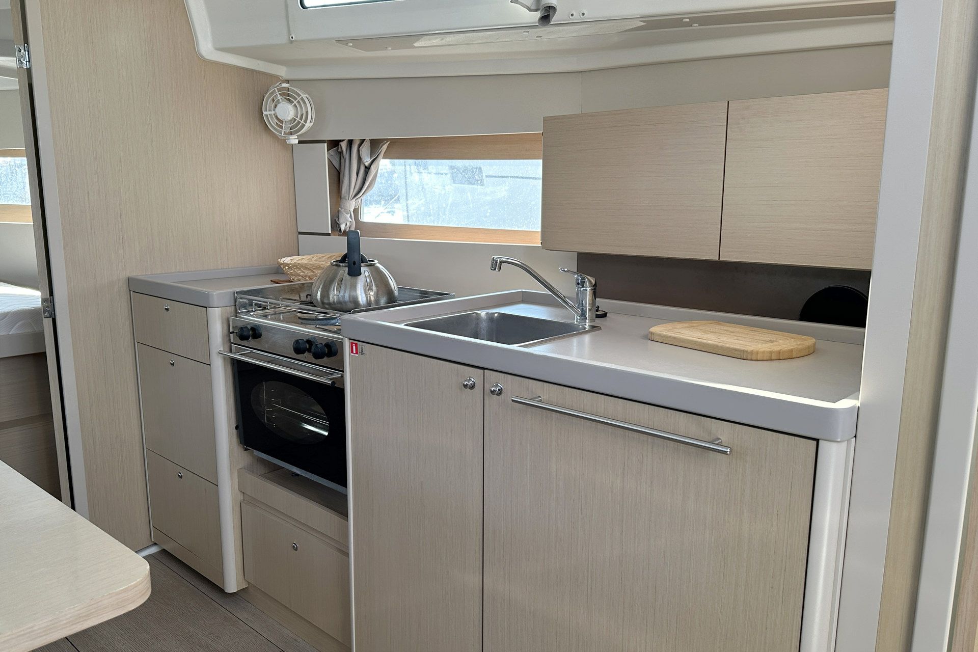 Beneteau Oceanis 38.1 | Tena