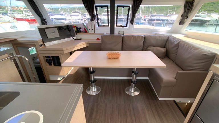 Fountaine Pajot Lucia 40 | Idefix