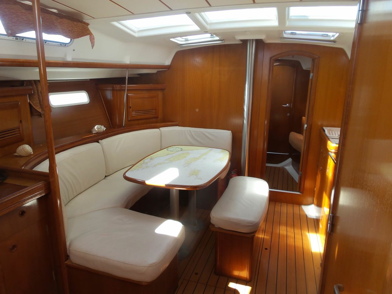 Beneteau Oceanis Clipper 393 | Skuribanda