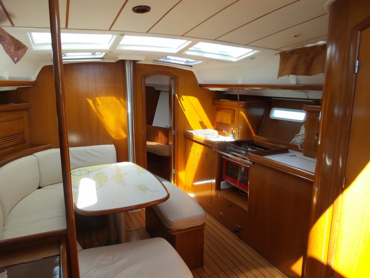 Beneteau Oceanis Clipper 393 | Skuribanda