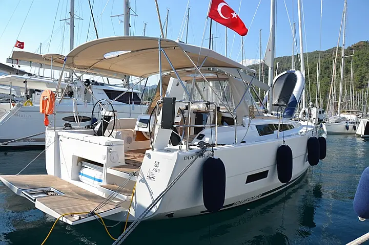Dufour 390 | Cordelia