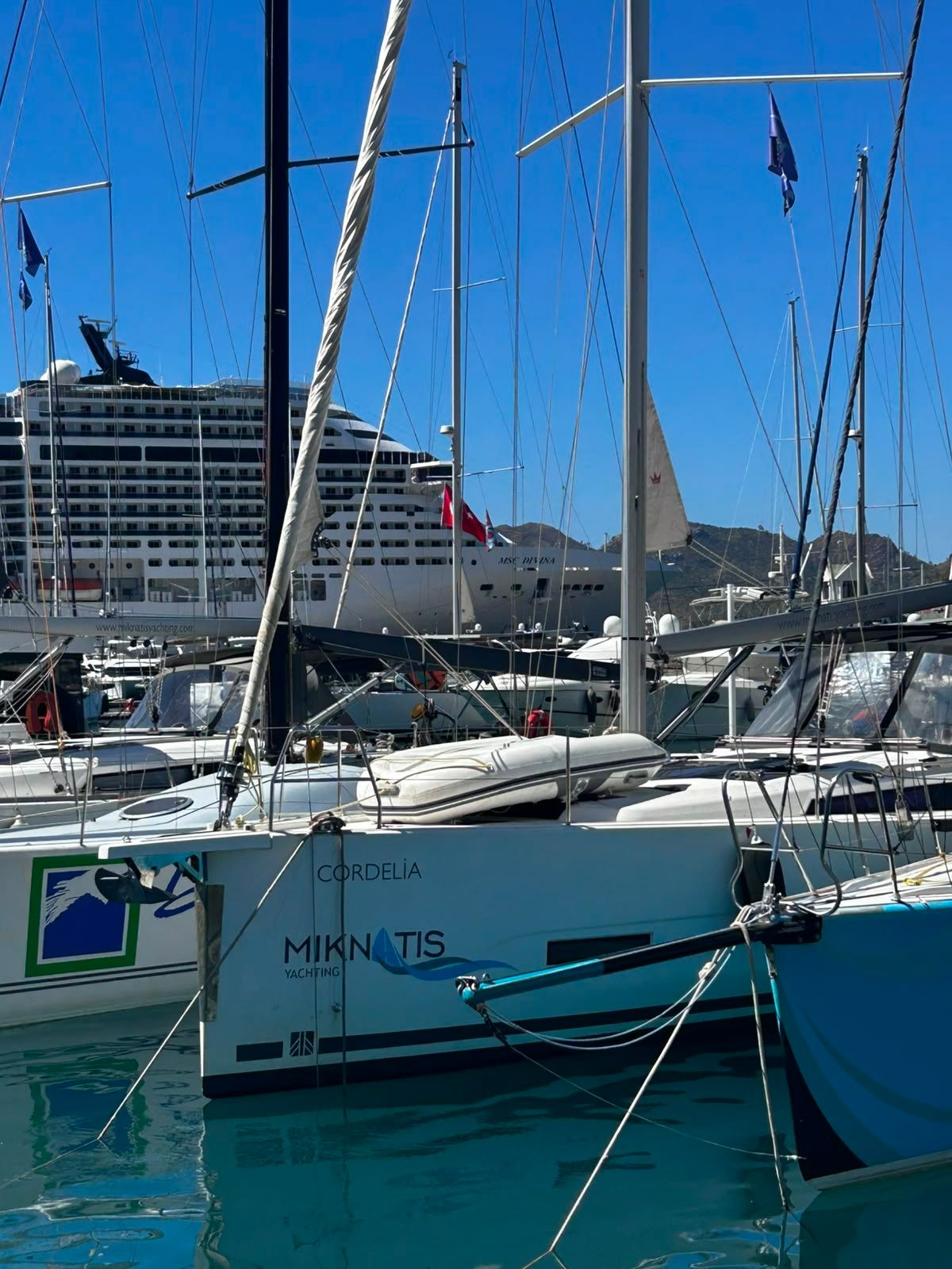 Dufour 390 | Cordelia