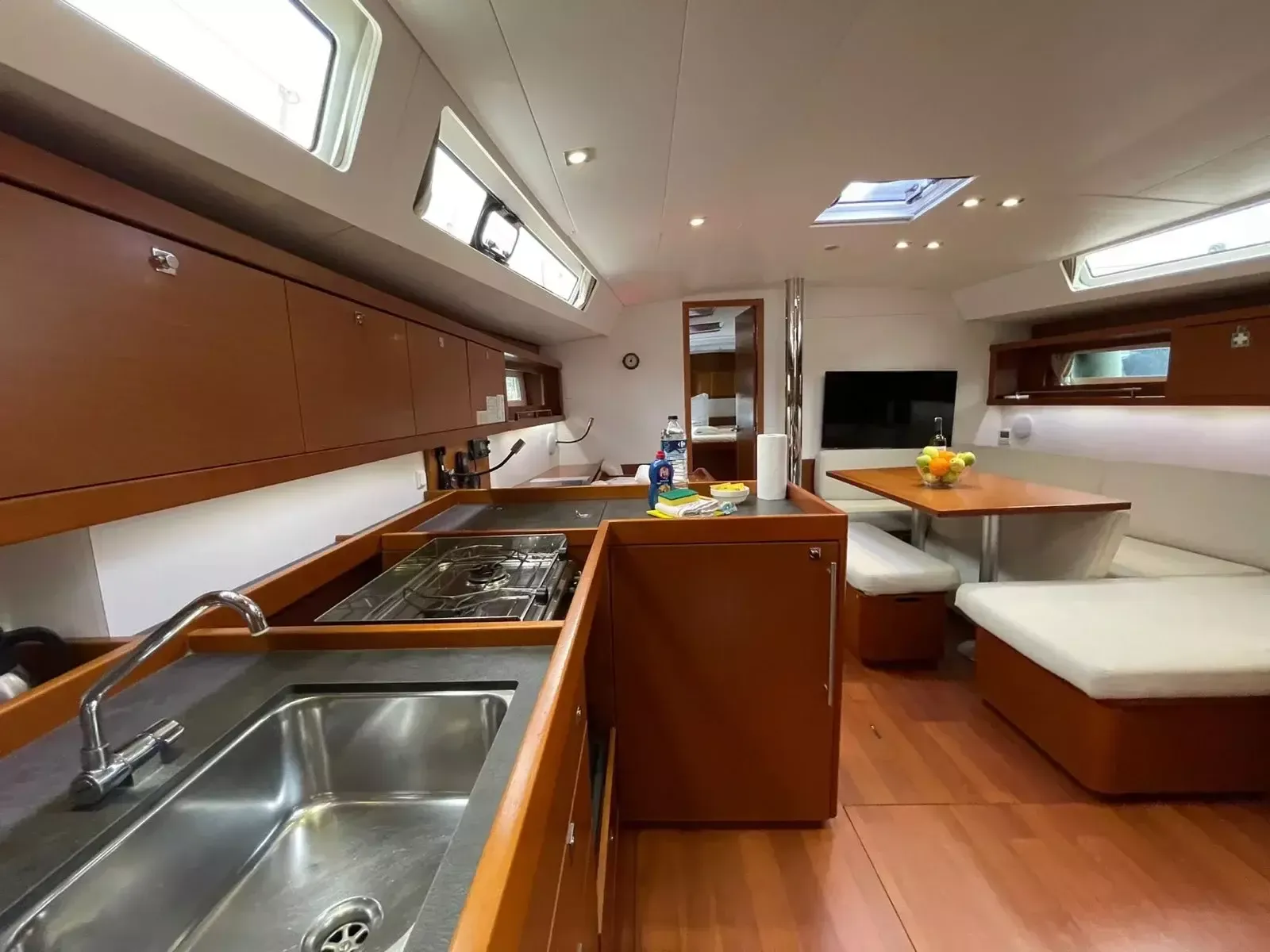 Beneteau Oceanis 45 | Storm Dancer 1