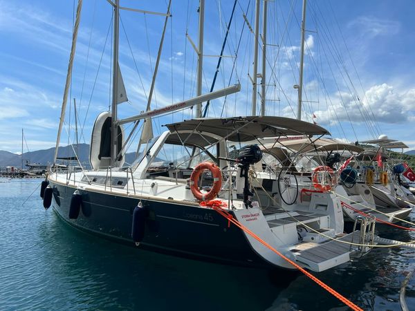 Beneteau Oceanis 45 | Storm Dancer 1