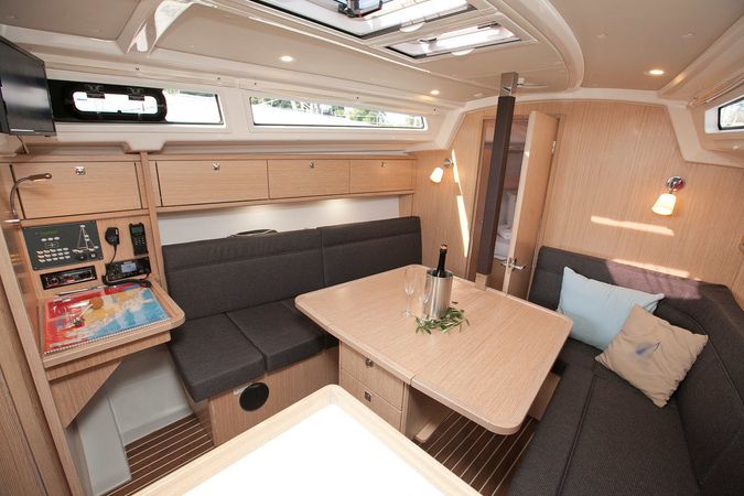 Bavaria Cruiser 34 | Cookie