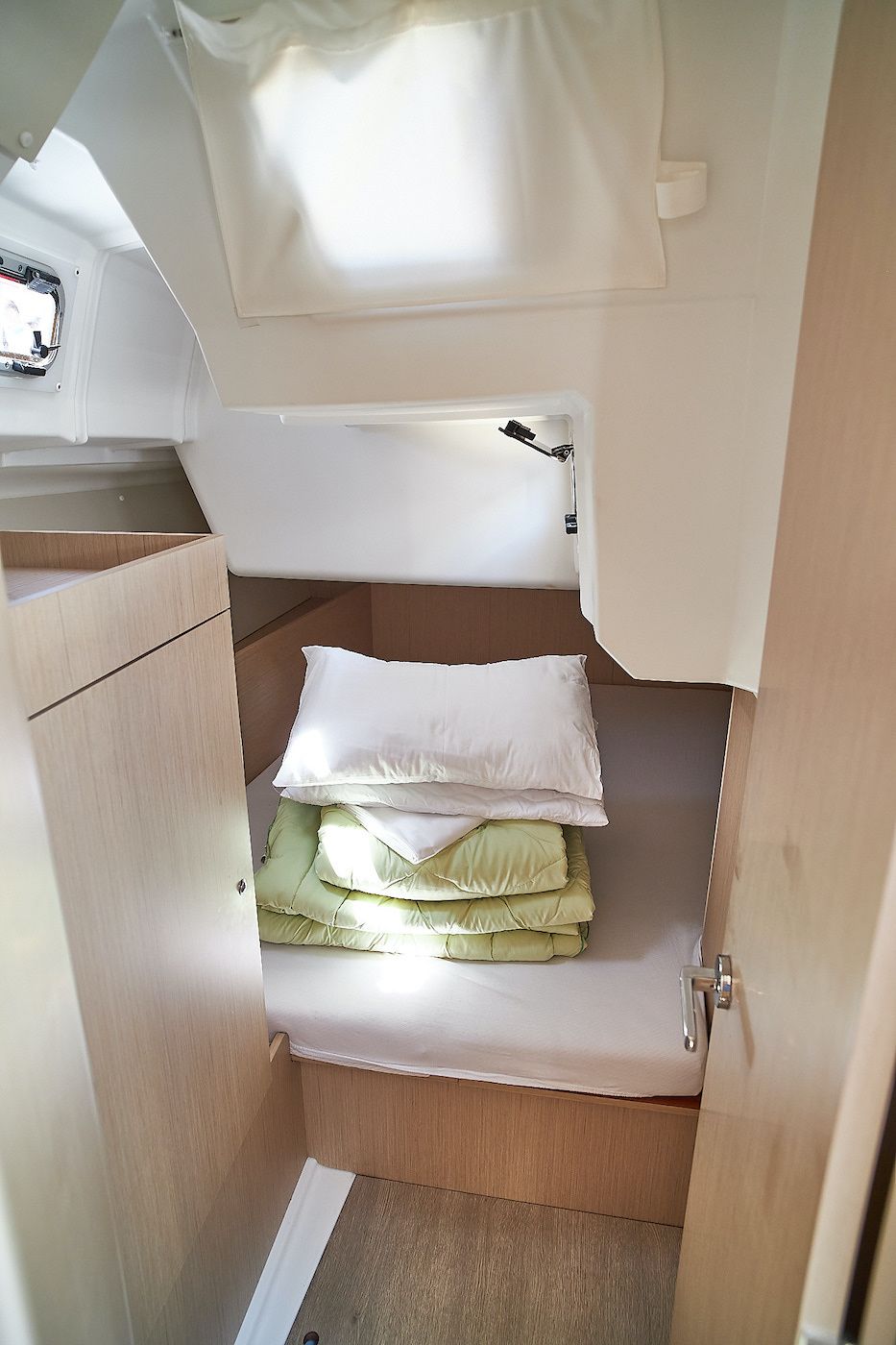 Beneteau Oceanis 38 | La Rose