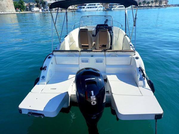 Quicksilver 675 | Activ