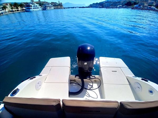 Quicksilver 675 | Activ