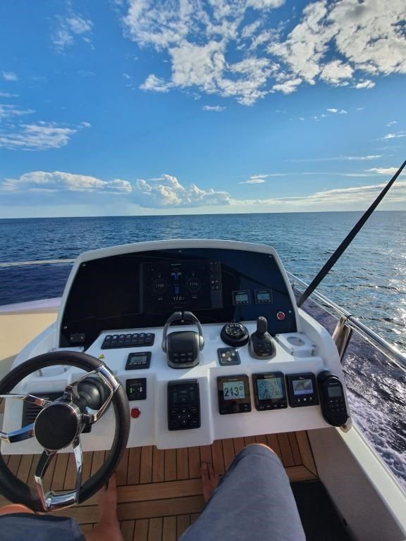 Sealine F430 | Blue Lagoon 2