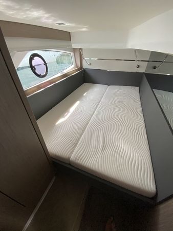 Sealine F430 | Blue Lagoon 2