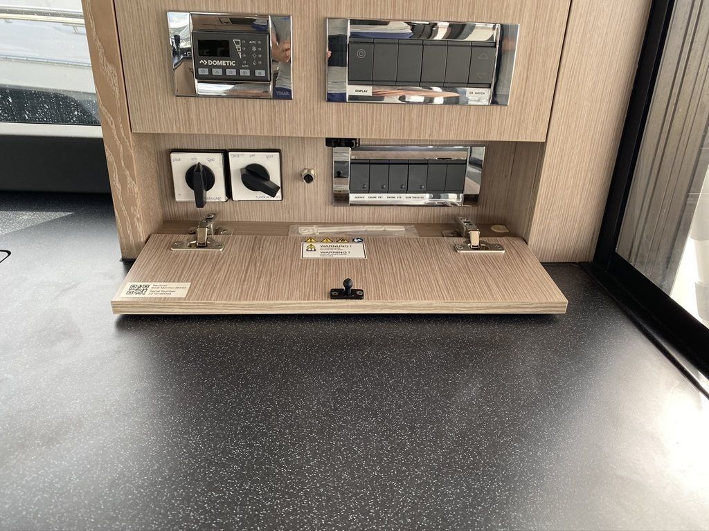 Sealine F430 | Blue Lagoon 2