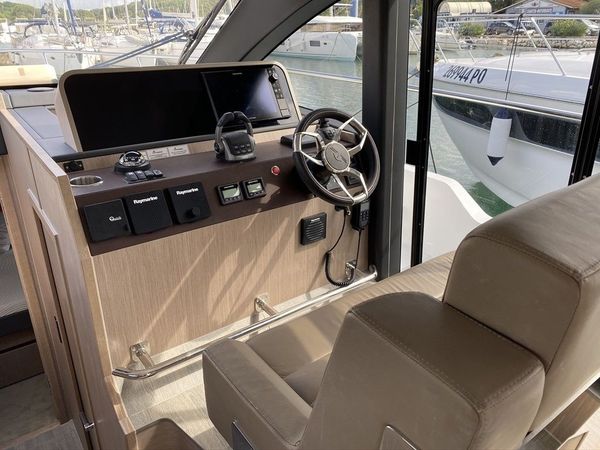 Sealine F430 | Blue Lagoon 2