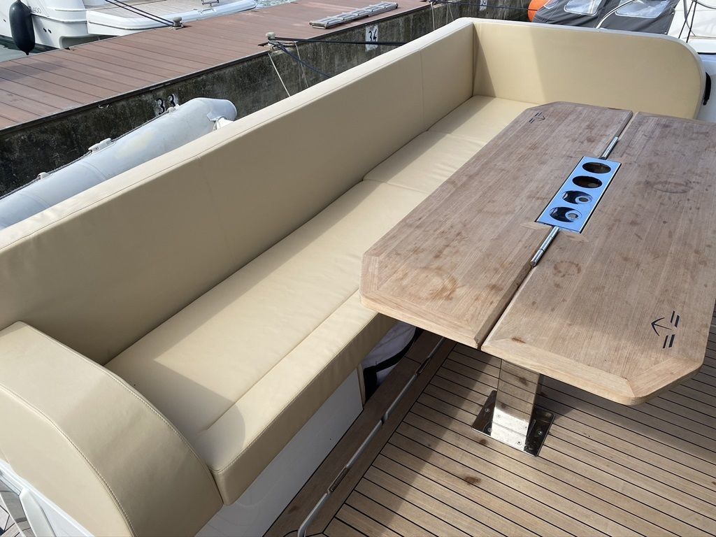 Sealine F430 | Blue Lagoon 2