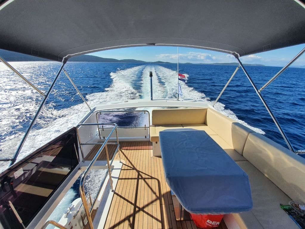 Sealine F430 | Blue Lagoon 2