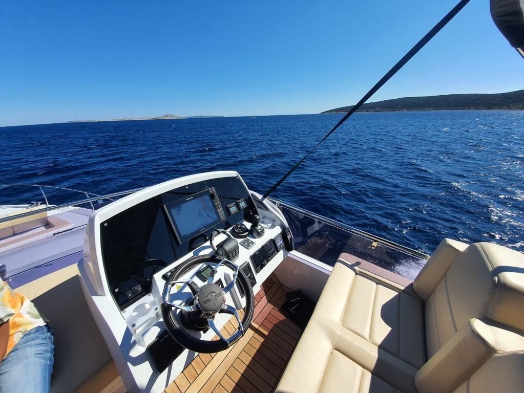 Sealine F430 | Blue Lagoon 2