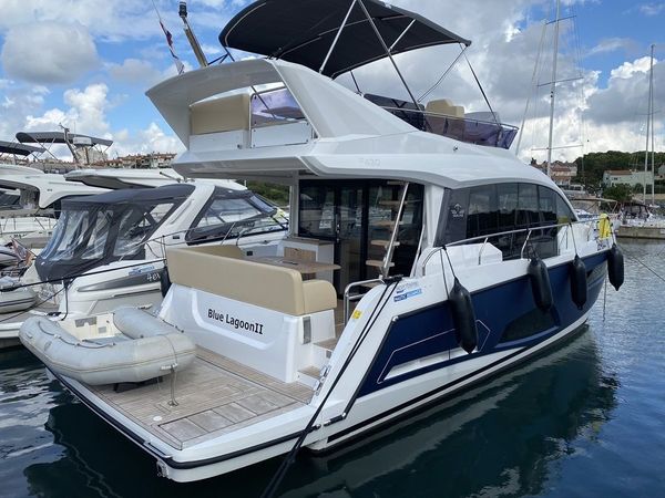 Sealine F430 | Blue Lagoon 2