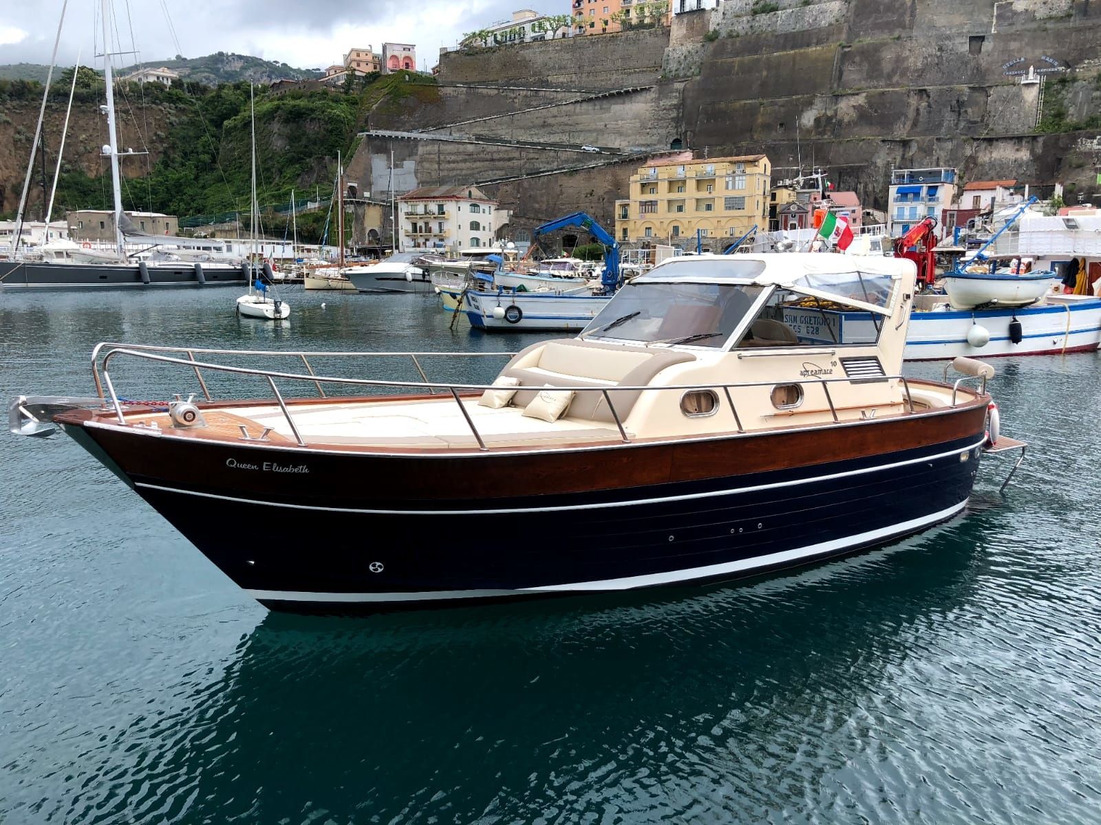 Apreamare 11 | Queen Elisabeth