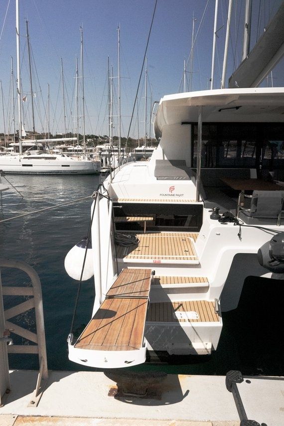 Fountaine Pajot Astrea 42 | Ion