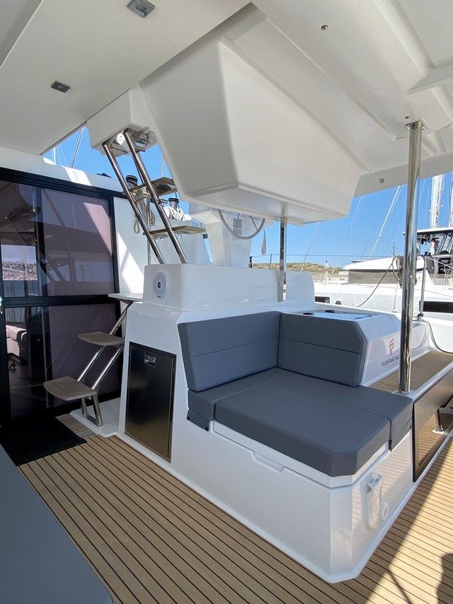Fountaine Pajot Astrea 42 | Ion