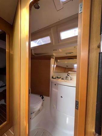 Jeanneau Sun Odyssey 42 | Waterproof