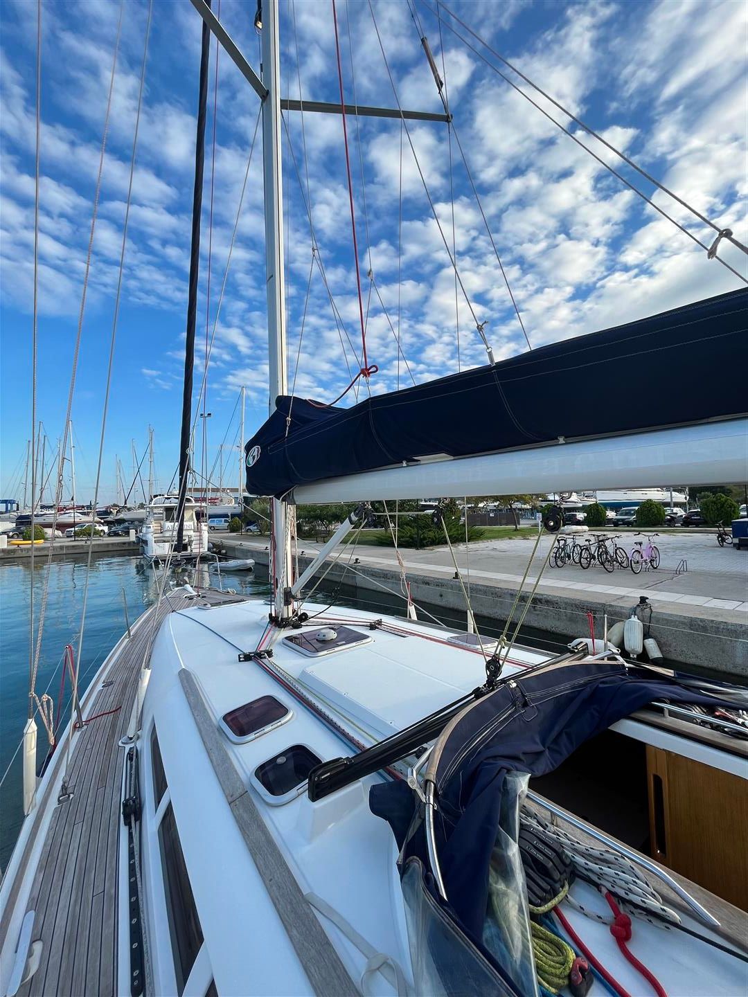 Jeanneau Sun Odyssey 42 | Waterproof