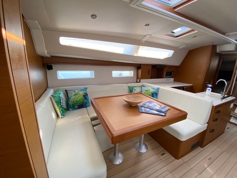 Jeanneau 51 | Katrina