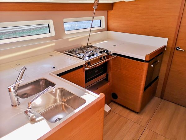 Jeanneau Sun Odyssey 490 | Persik