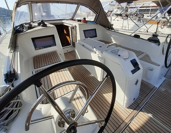 Jeanneau Sun Odyssey 410 | Kymothoe