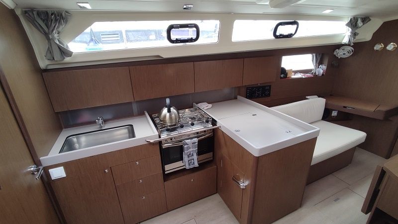 Beneteau Oceanis 41.1 | Maera