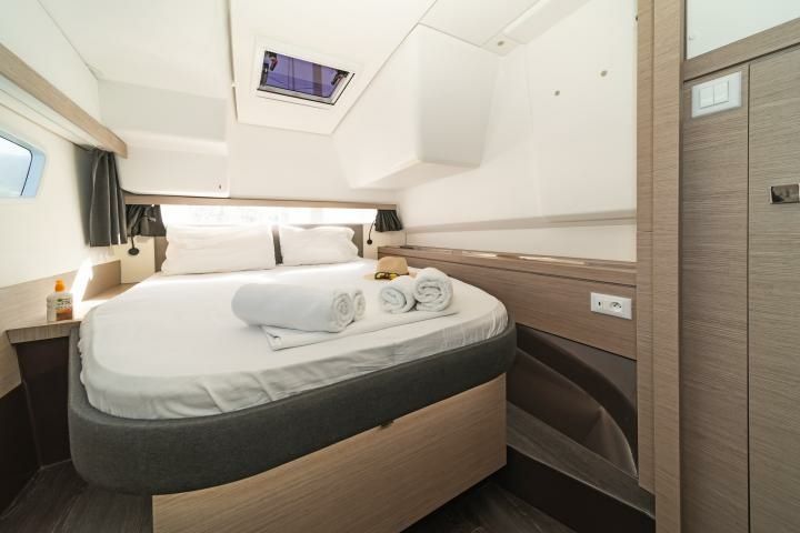 Fountaine Pajot Lucia 40 | E.S. 2
